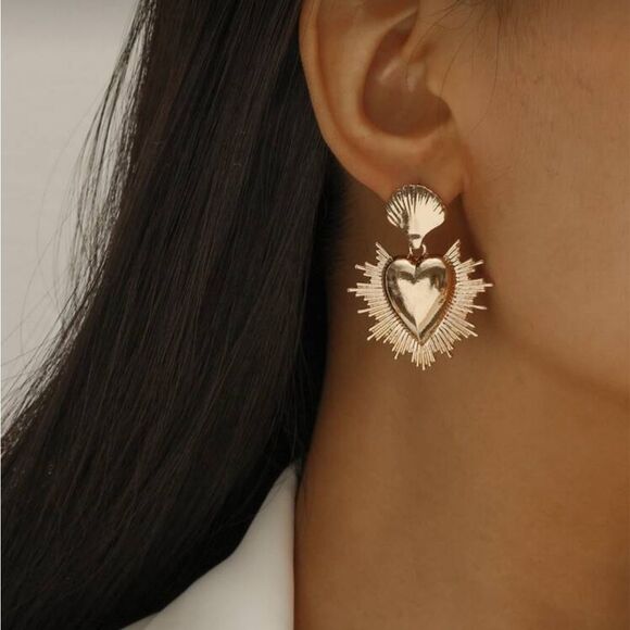 Heart shape earrings A16 - Picture 2 of 6